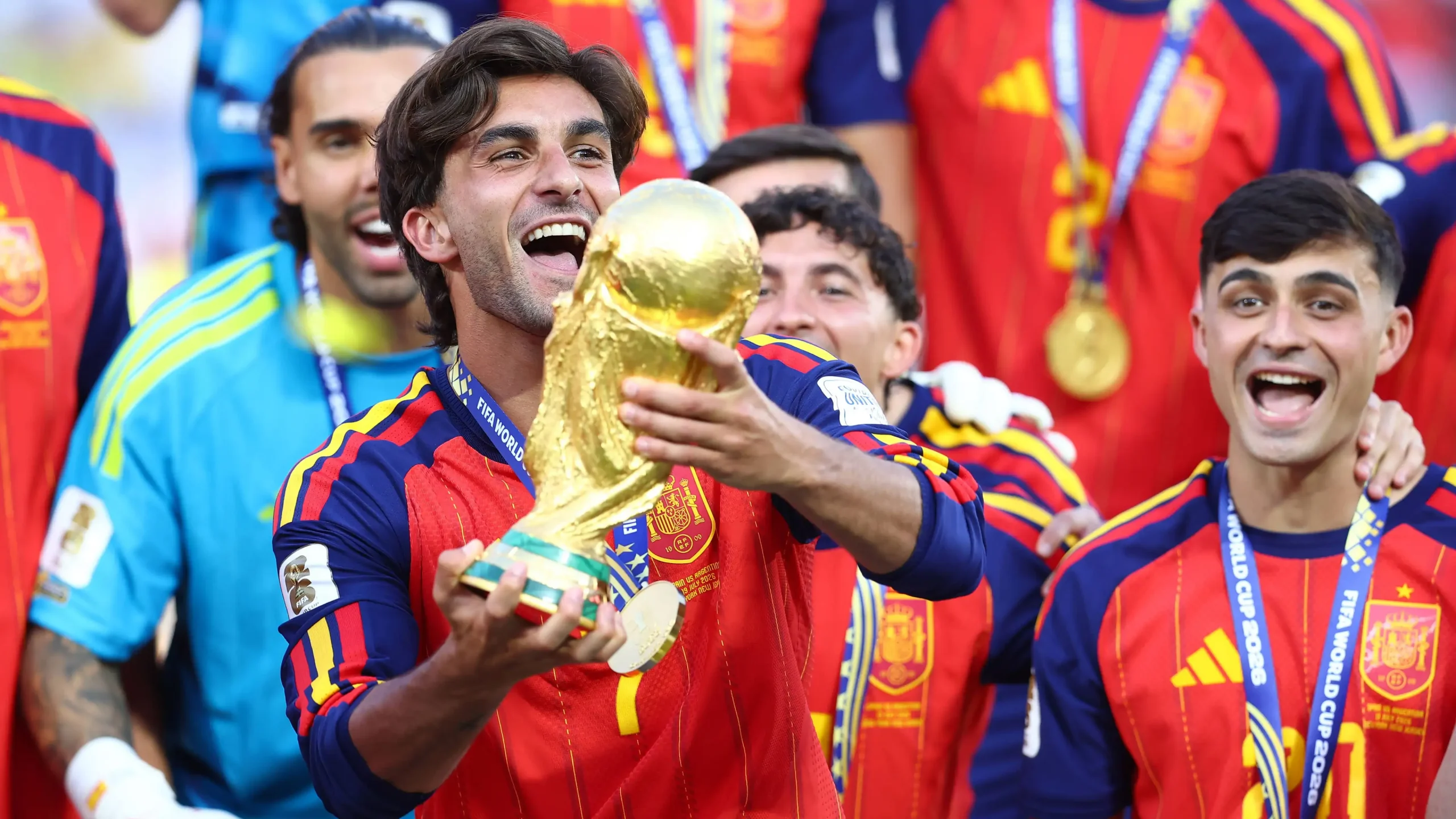 Dominasi Spanyol di Sepak Bola: 16 Gelar dalam 5 Tahun, Apa Rahasianya?