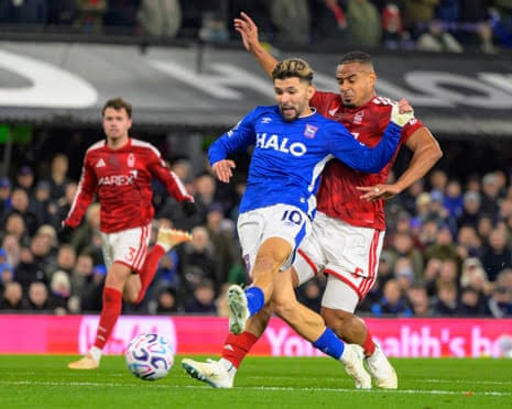 Enciso Selamatkan Poin Ipswich 